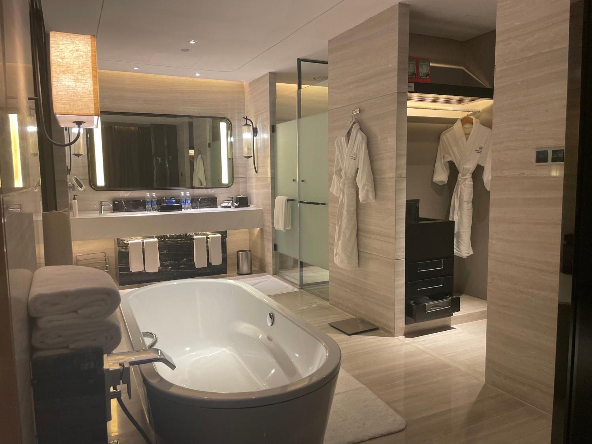 Wanda Realm Hotel Wuhu Екстериор снимка
